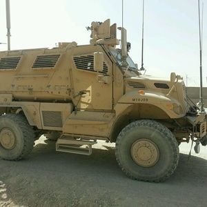 Meet your Posher, Devery